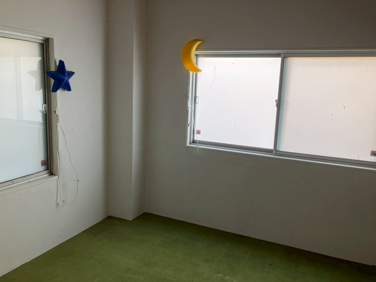 元宿貸事務所の洋室