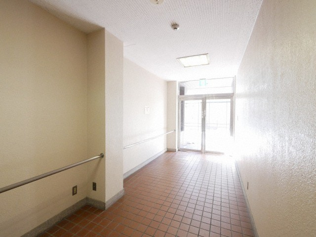 ハイツキンリュウのロビー