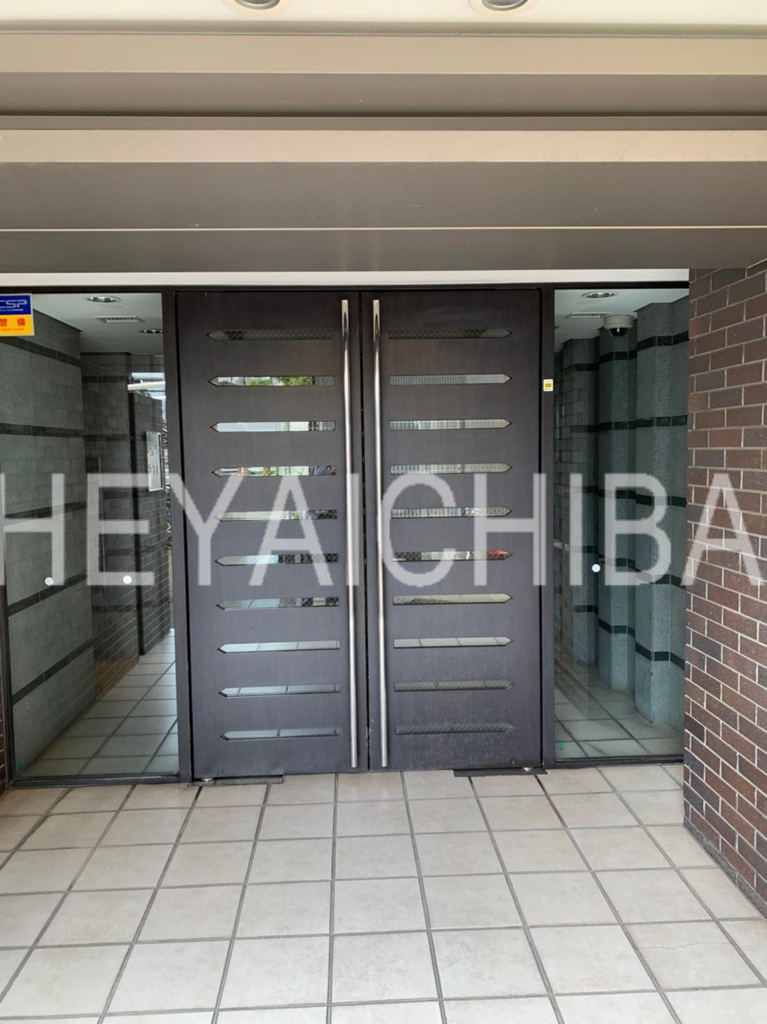 ライジングプレイス南千住のエントランス