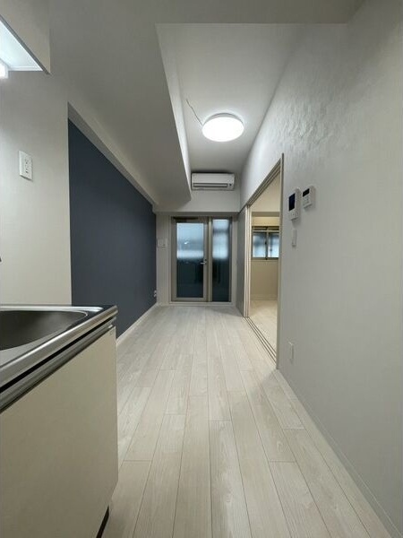 VERITAS SHIRAKANEの居間・リビング