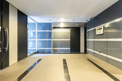 【エントランス】 | プレール・ドゥーク八丁堀