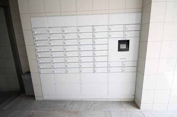 リヴシティ浅間町のエントランス