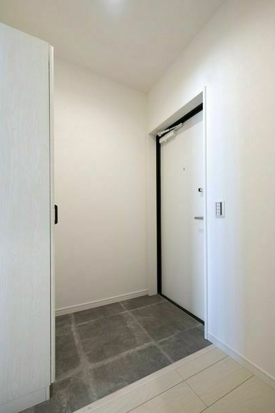 Somnium(ソムニウム)の玄関