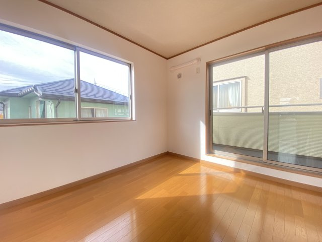 『八王子市中古戸建て』八王子市元八王子町2-3324-5【仲介手数料無料】　八王子市元八王子町２丁目の洋室|～仲介手数料無料☆八王子ひなた不動産～八王子市元八王子町　中古戸建て
