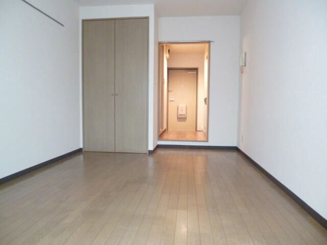 スカイコート西新宿第２