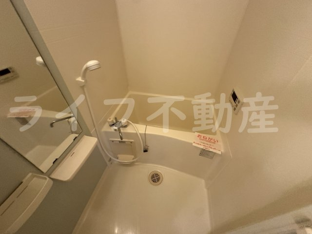 ウィステリアの浴室