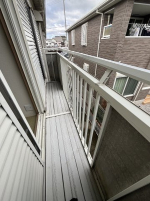 【バルコニー】 | ハイツ昴 | フラワーボックスが付いています♪