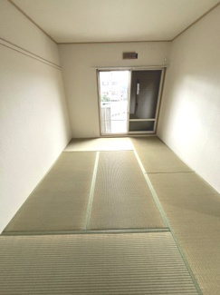 【和室】 | ハイツ昴 | お風呂場横の和室です
