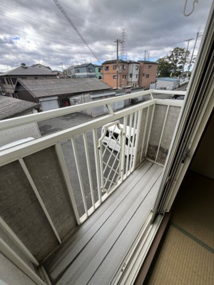 【バルコニー】 | ハイツ昴 | 暖かな日差しのふりそそぐバルコニー