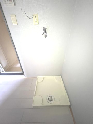 【設備】 | ヴィラナリー大和田 | 室内に洗濯機も置けます