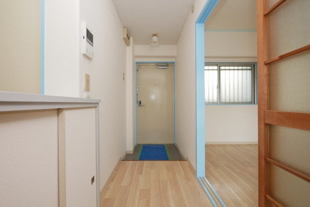 ドムール大倉の玄関