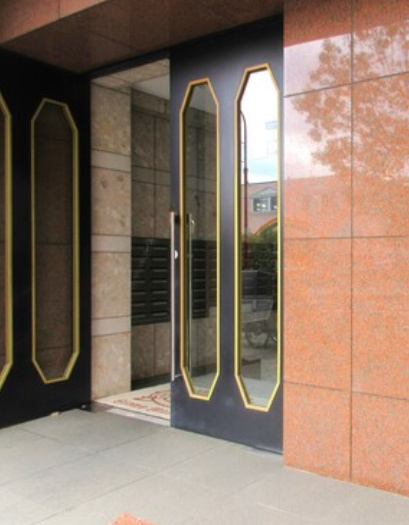 ライオンズガーデン東大島のエントランス