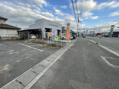 【前面道路含む現地写真】 | 愛媛県今治市鐘場町1丁目　新築セットプラン平屋