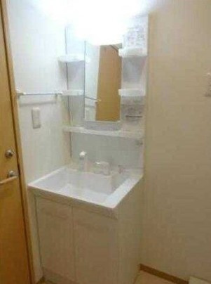 スズキレジデンスの洗面所