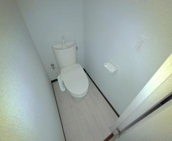 ロイヤル花隈のトイレ