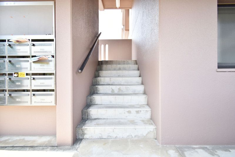 グラース蔵上 弐番館のエントランス|清潔なエントランス♪