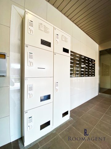 ピーステン名駅南のエントランス