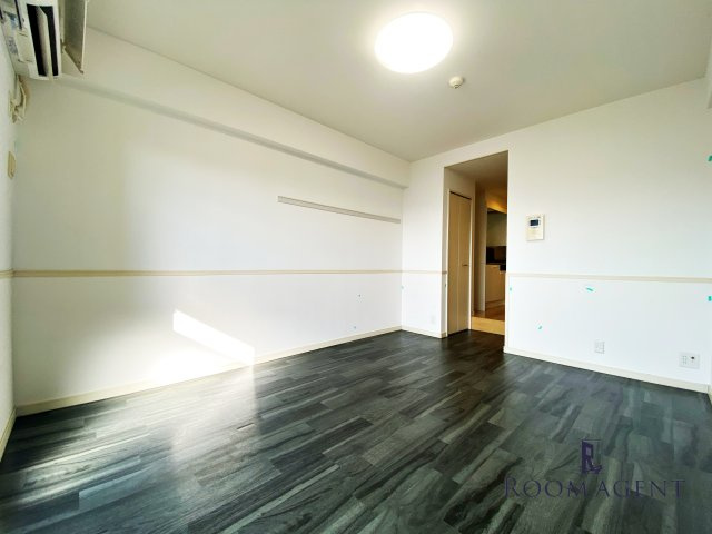 ピーステン名駅南の内装