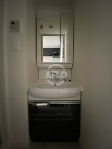 プレサンスOSAKA DOMECITYクロスティの独立洗面台|プレサンスOSAKA DOMECITYクロスティ（プレサンスオオサカドームシティクロスティ）　独立洗面台