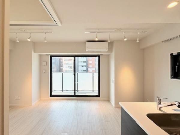 Ｌａ　Ｐｅｒｌａ　Ｙｏｔｓｕｙａの居間・リビング