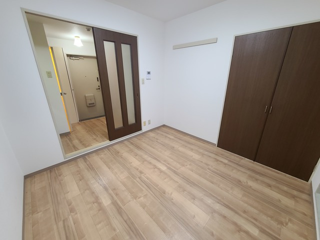 【居間・リビング】 | 明るいお部屋です