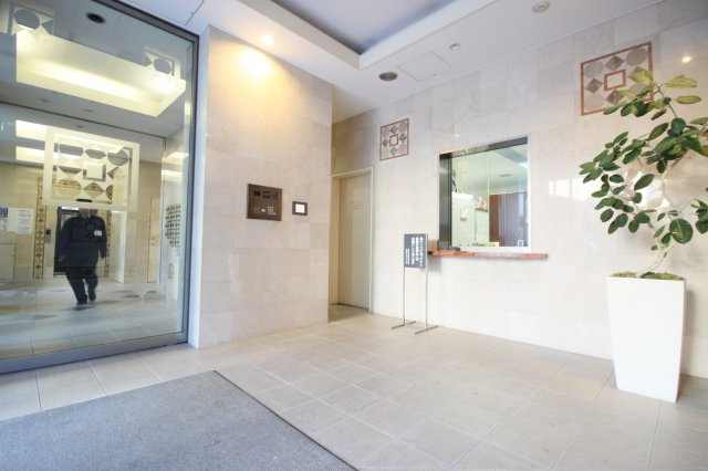 【エントランス】