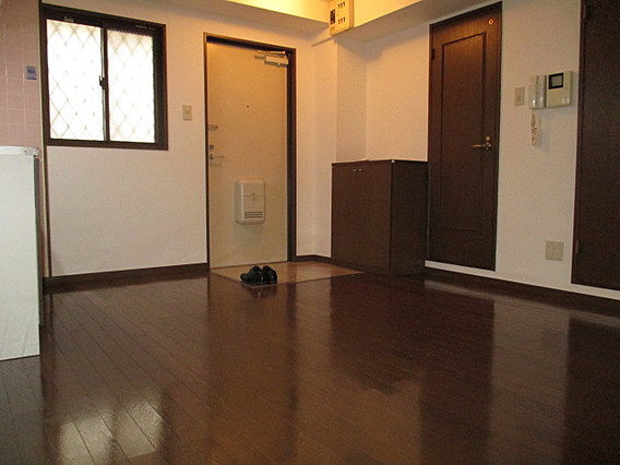 ヴィレッジ・リバー住吉の居間・リビング