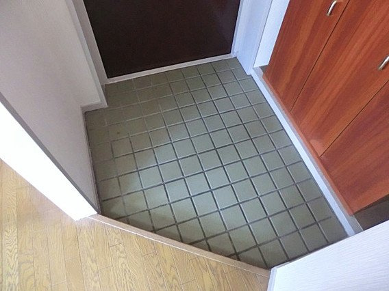 神仙閣マンションの玄関