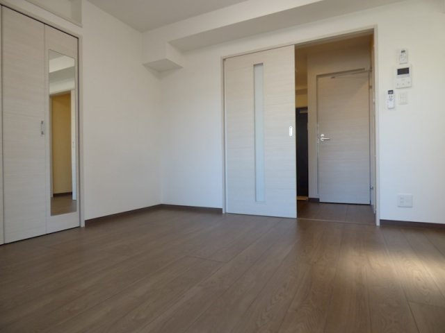 スミエール弐番館の居間・リビング