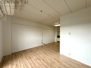 ビレッジハウス山本4号棟の居間