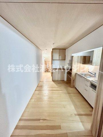 大宮5丁目長屋　E棟の内装