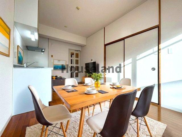 アストロ21の居間・リビング