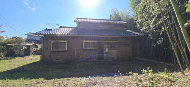 君津市鎌滝　中古戸建の外観|広い道路沿いの店舗におすすめ