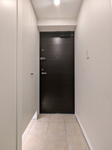 リーガランド恵比寿の玄関|明るい玄関です