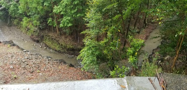 富津市豊岡　売地の外観|近隣の隣接した川