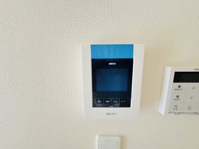 松戸市小金原９丁目新築戸建【貝の花小学校：7分】のセキュリティ|来客時も安心のTVモニター付きインターフォン