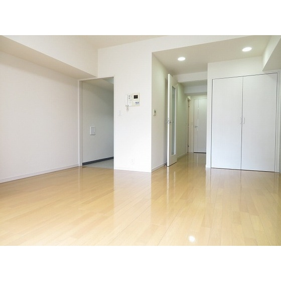 ユニロイヤル九段南のその他|洋室