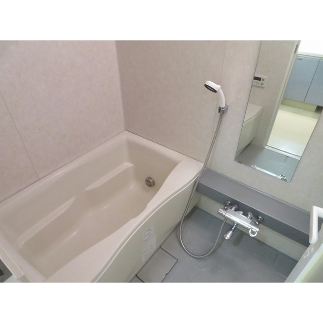 ユニロイヤル九段南の浴室|バス