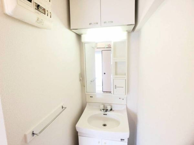 【洗面所】 | ビレッジハウス善部4号棟 | ビレッジハウスの同一物件・同一タイプの間取りの写真です