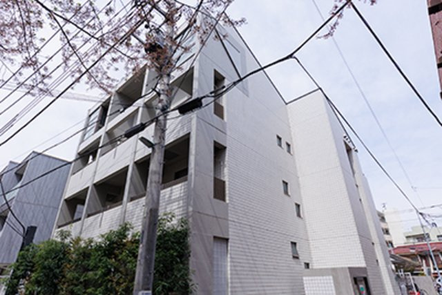 フォーフロント