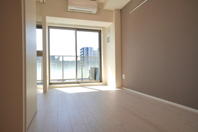 Ｂｒｉｌｌｉａ　ｉｓｔ　上野稲荷町の居間・リビング|※写真は同タイプ住戸です。