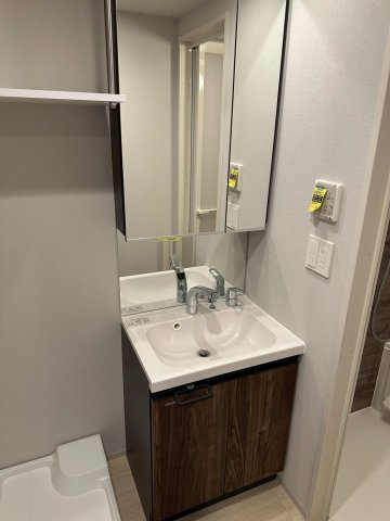 クレヴィスタ名古屋上前津の独立洗面台