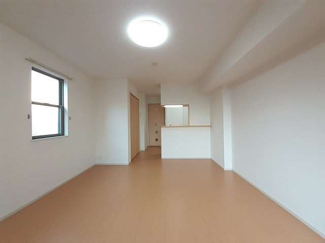 カレントⅢの内装|内装は落ち着いています