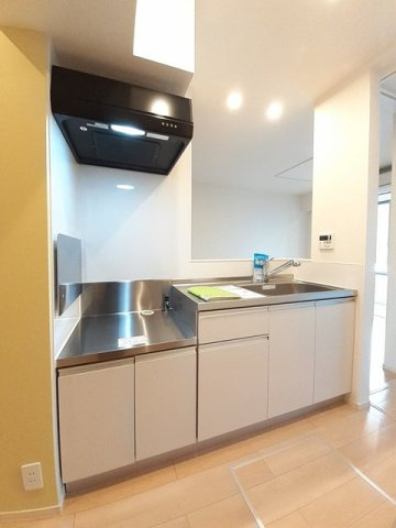 シェーン・プラッツのキッチン|コンパクトなキッチンで掃除もラクラク