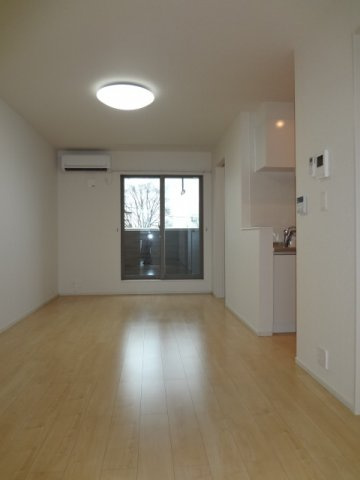 ネオ弐番館の居間・リビング