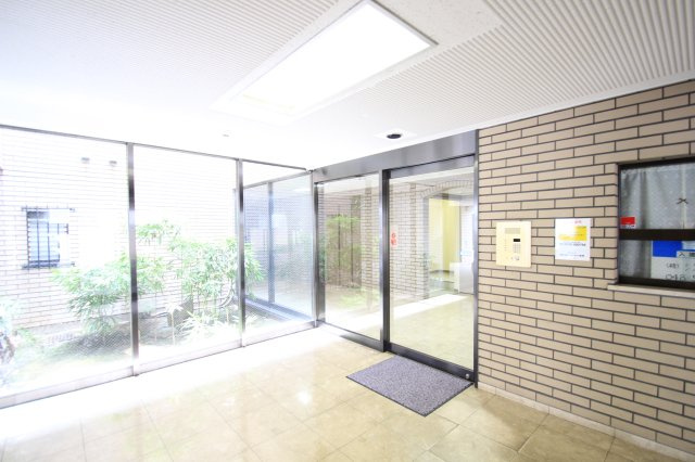 【エントランス】