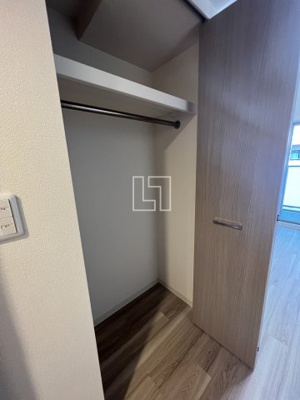 【収納】 | エステムコート四天王寺夕陽丘ＩＩ | エステムコート四天王寺夕陽丘II　クローゼット