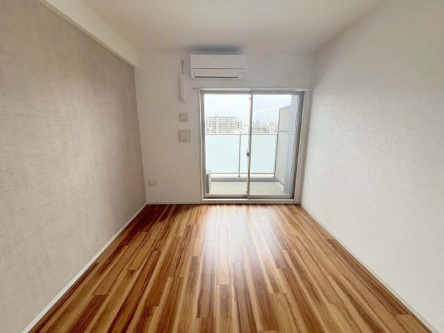 レジュールアッシュ三国本町の居間・リビング