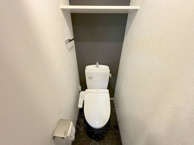 レジュールアッシュ三国本町のトイレ