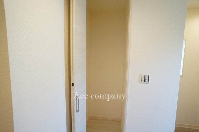 【収納】 | 東住吉区今川4丁目　【2号棟/全2棟】 | 玄関ホールにある収納です♪